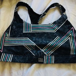 Victoria sport sports bra